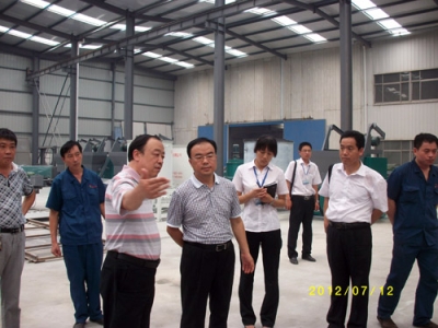 2012.7.12日李國(guó)忠教授到我公司參觀考察、指導(dǎo)工作